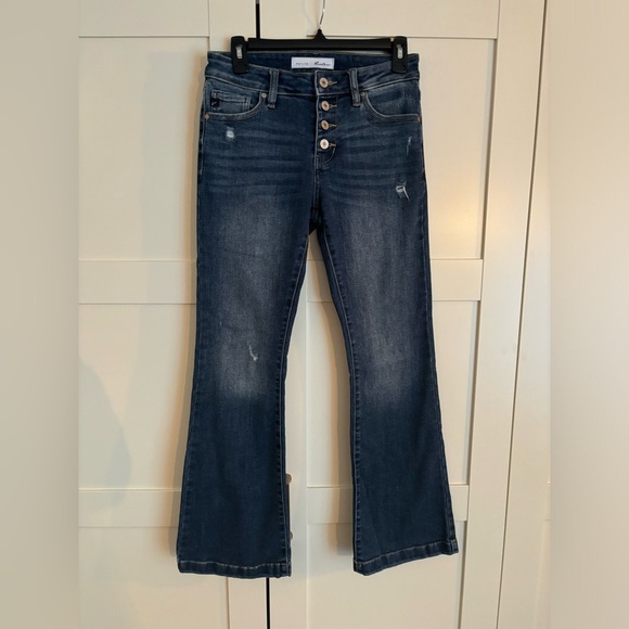 KanCan Estilo High Rise Flare Leg Jeans Size 26 petite Wash Stretch - Picture 1 of 5